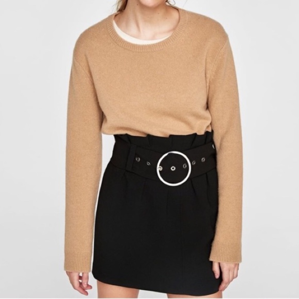 Zara Women Studio Black Skirt with Round Belt